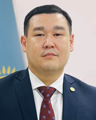 Султанов Азат Сиражиддинович